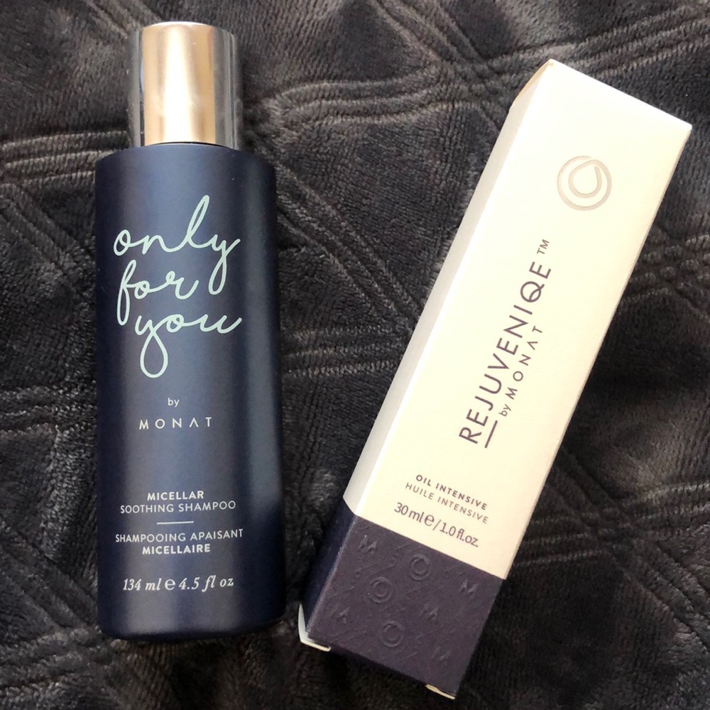 MONAT Rejuvenique oil and FREE soothing shampoo!